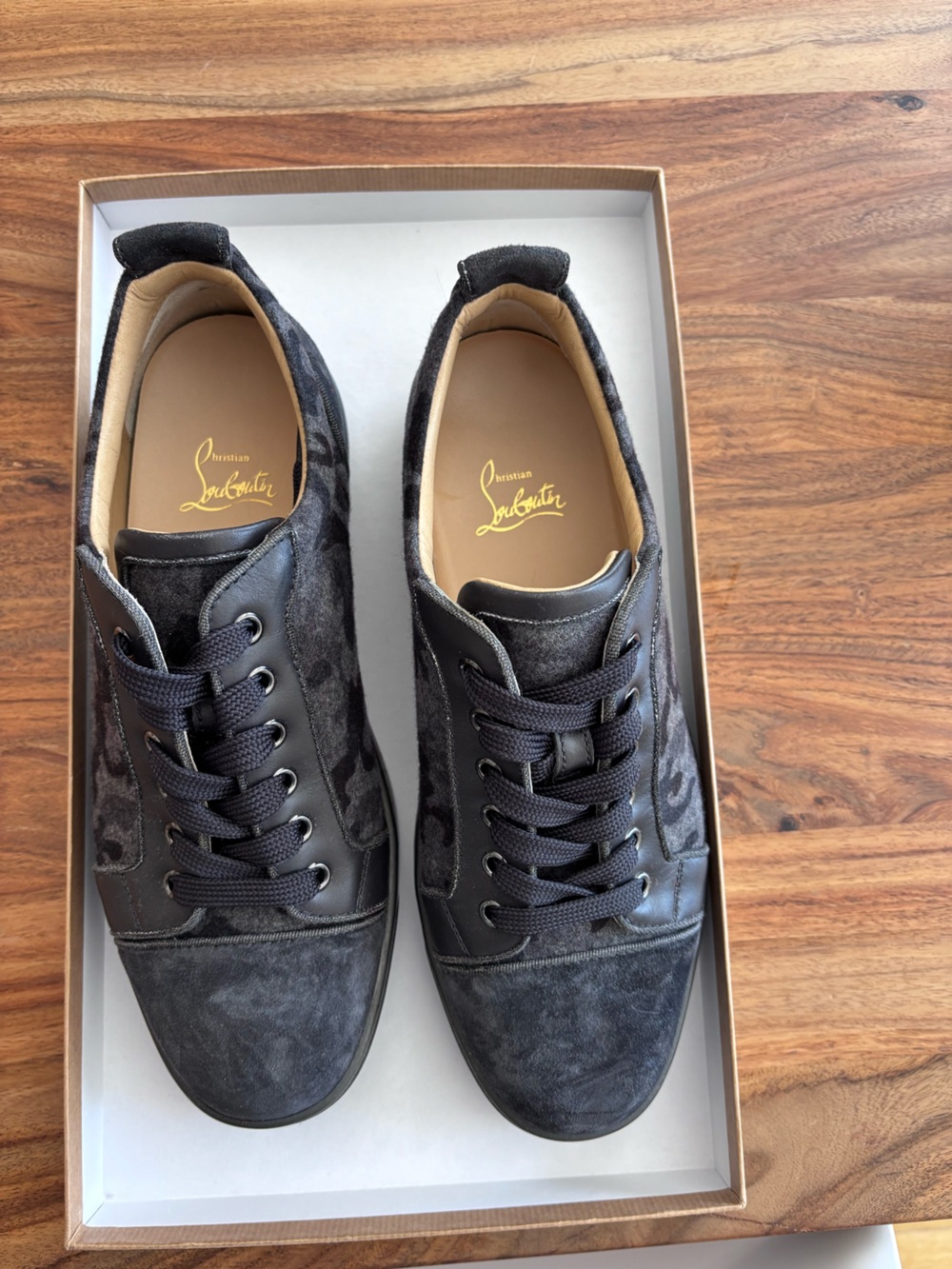 Men’s Christian Louboutin Louis Junior Orlato Flat Camo Sneakers EU 41 Black